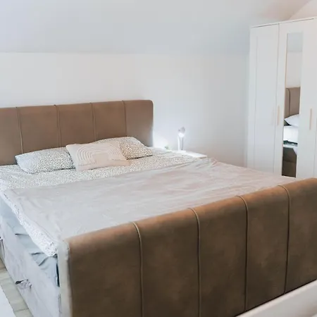 Vista * Sveta Trojica v Slovenskih Goricah