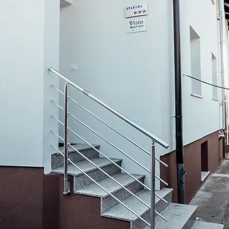 Vista Apartment *